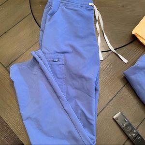 Figs XS “denim” scrub top and skinny bottoms